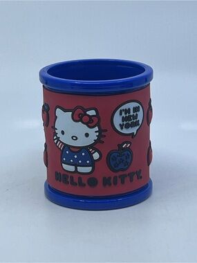 Hello Kitty Red & Blue Plastic Mug W/ Rubber 3D Embossed Sleeve I’m In New York